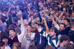 Afflux record à l’Oktoberfest à Munich : fermeture du site par les autorités pour raisons de sécurité