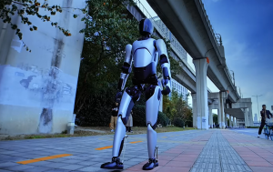 Chine : AgiBot A2 établit le record Guinness en parcourant 106,286 kilomètres à pied