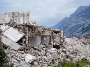 Un séisme de magnitude 3,5 secoue les Diablerets: la terre vaudoise tremble en direct